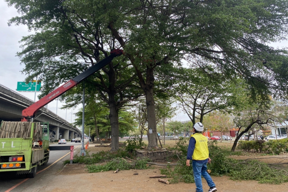 颱風璨樹來襲 中市開設一級應變及物管提醒