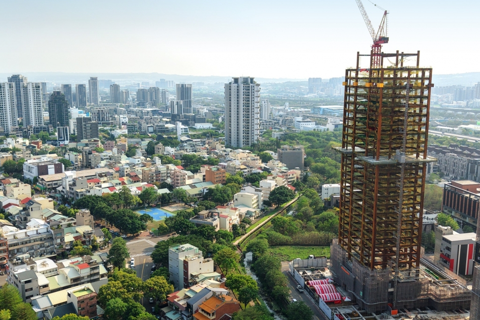 坐擁萬坪水岸綠意!「雙橡園1920」鋼構上樑大吉