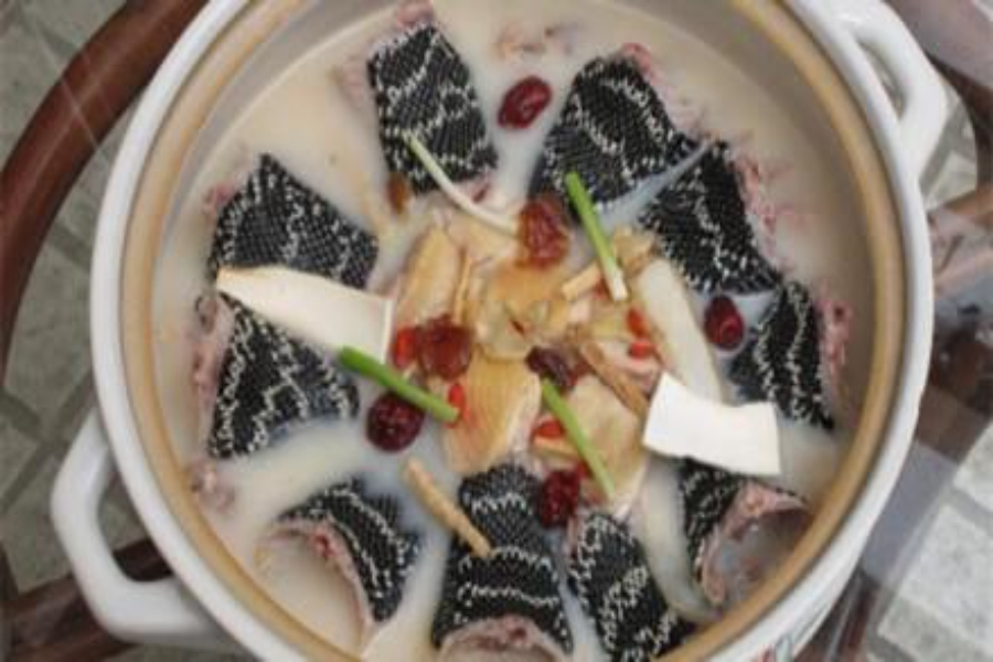 廣式燉湯學問大　老饕：粵菜餐廳好不好就看燉湯！