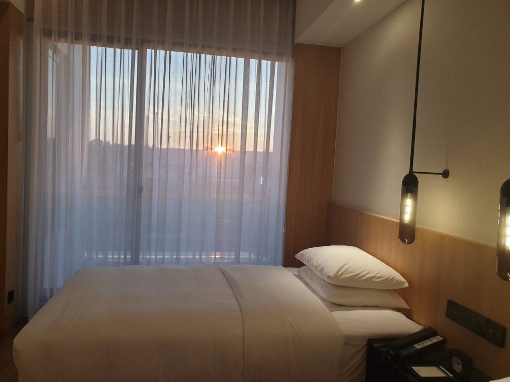 疫情下五星飯店倒閉浪潮　其他業者如何求生？