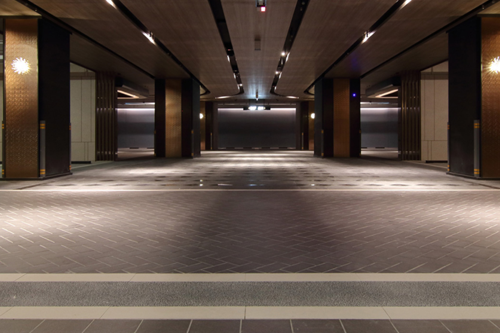 使用MML瑪摩麗磁「停車空間專用磚」　大掃除輕鬆簡單！