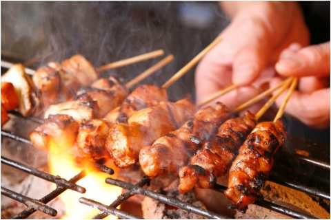 台中深夜食堂「酉家」，用炭香肉串、甜美清酒及鰻魚飯治療您的心靈！
